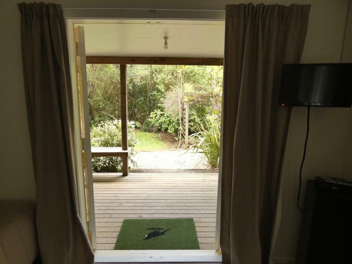 Aroha Island Villa เคริเคริ ภายนอก รูปภาพ